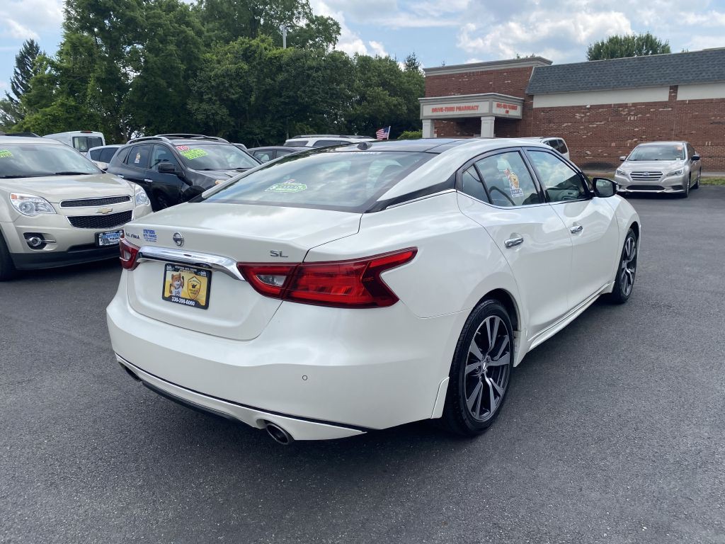 2016 Nissan Maxima Image 5