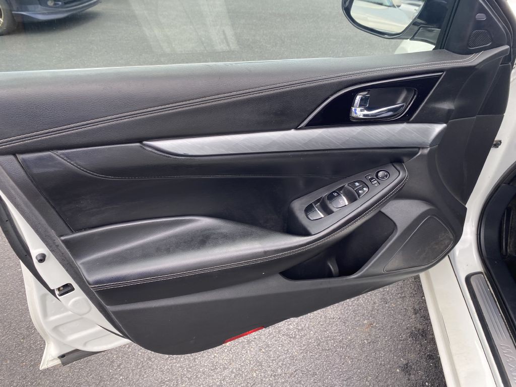 2016 Nissan Maxima Image 19