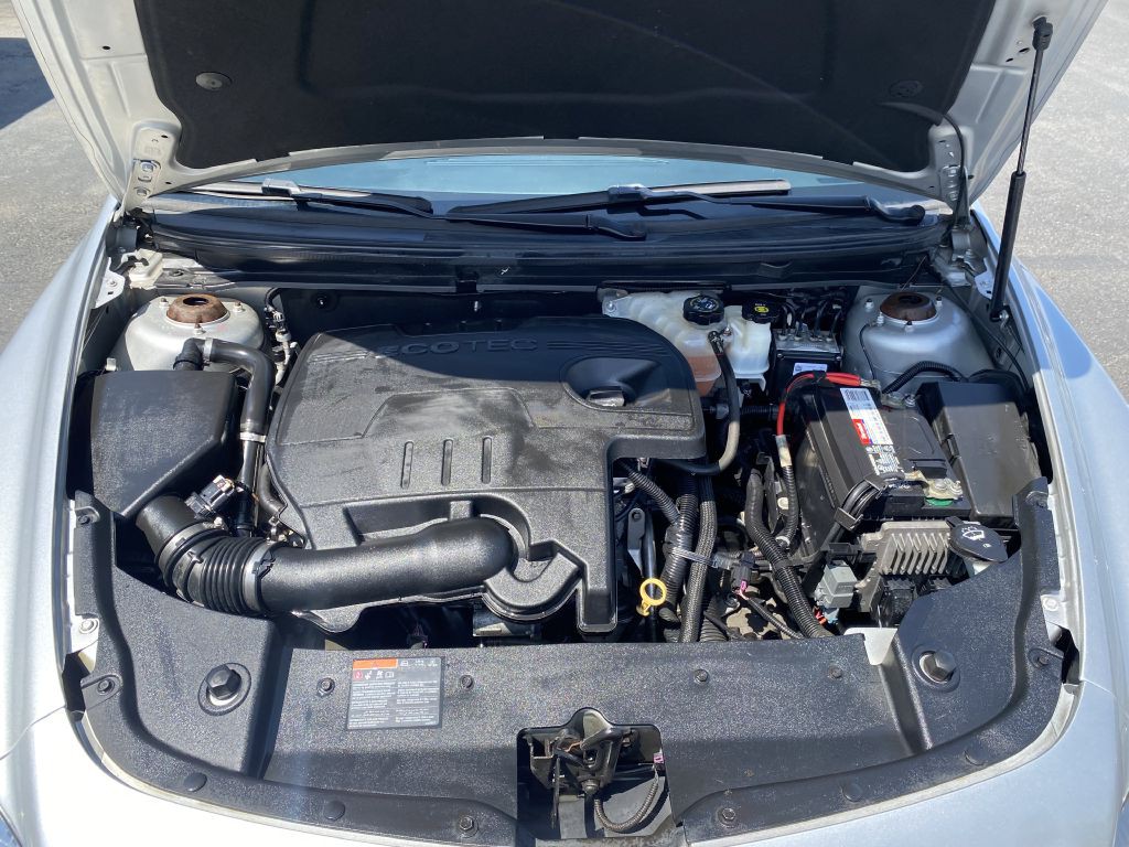 2012 Chevrolet Malibu Image 23