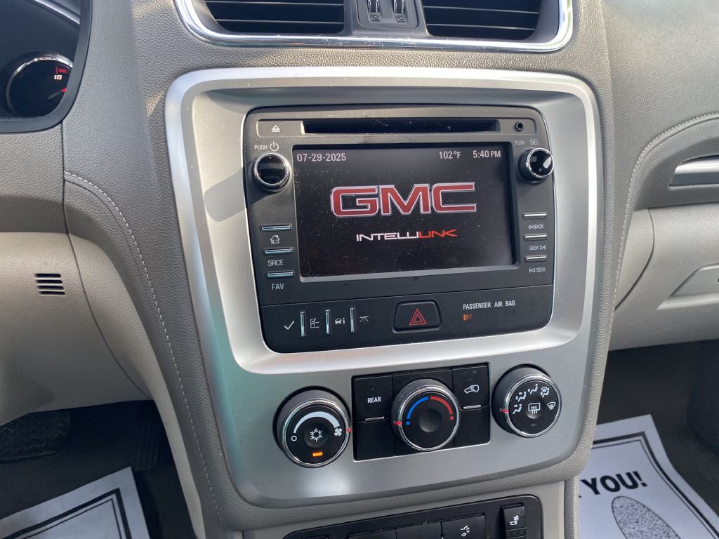 2015 GMC Acadia Image 13