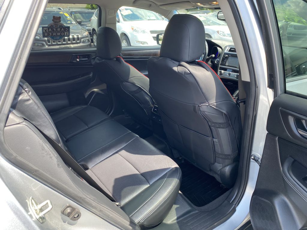 2016 Subaru Outback Image 17