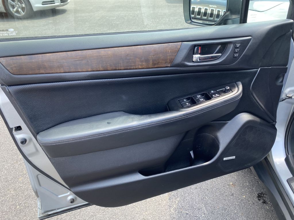 2016 Subaru Outback Image 20