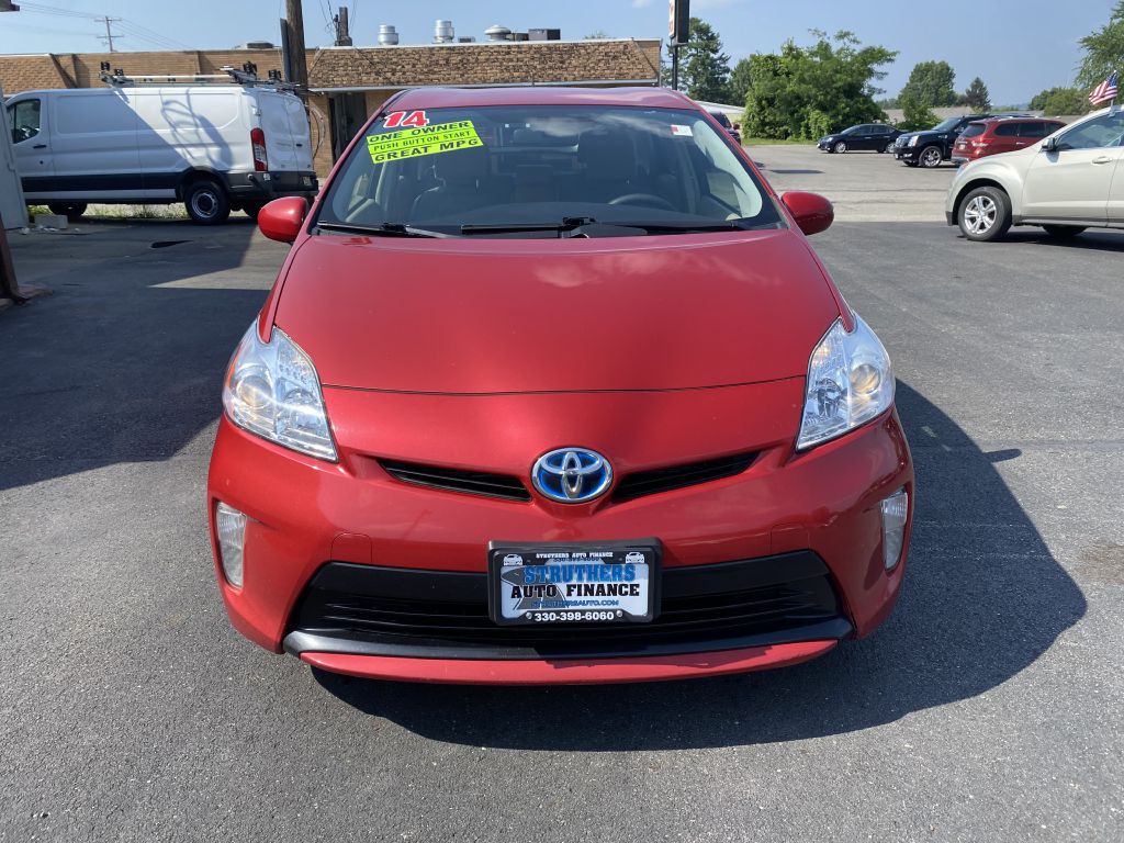 2014 Toyota Prius Image 2