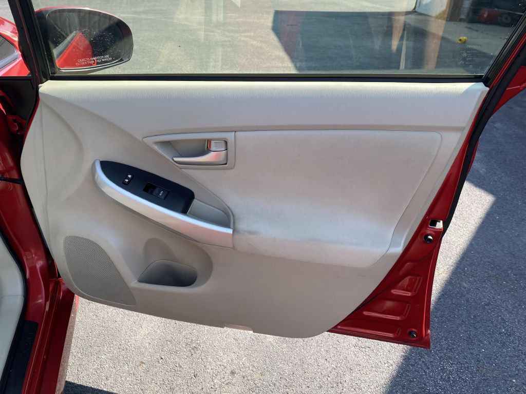 2014 Toyota Prius Image 22