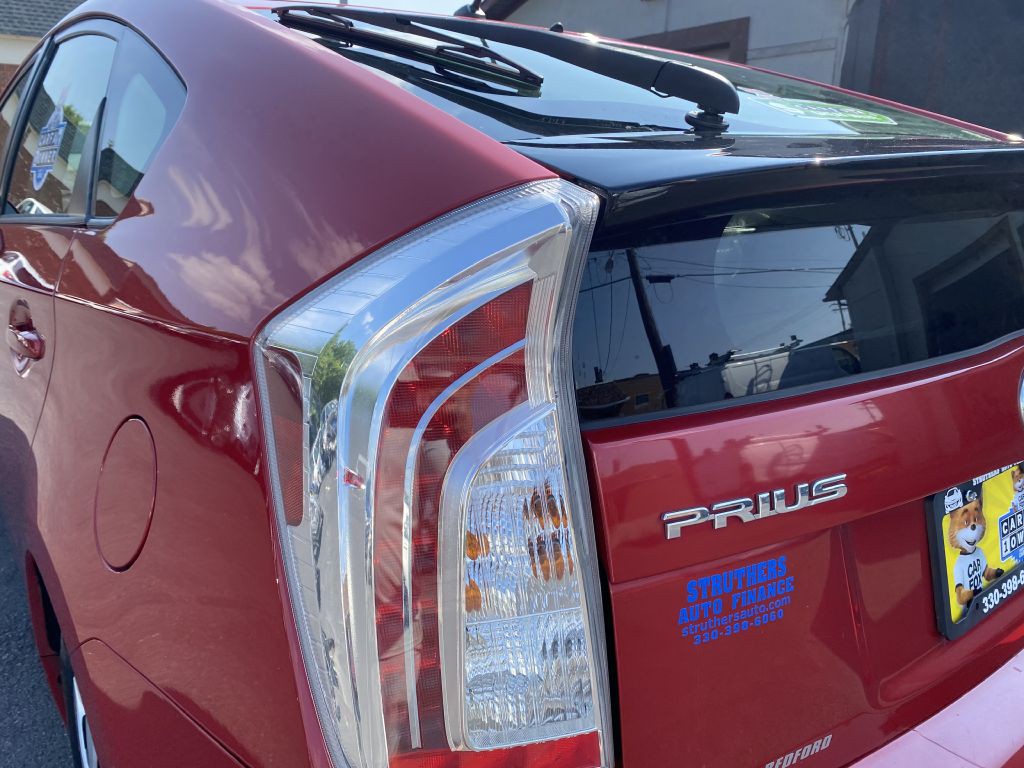 2014 Toyota Prius Image 25
