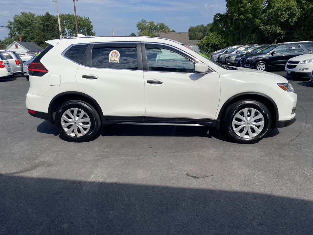 2017 Nissan Rogue Image 4