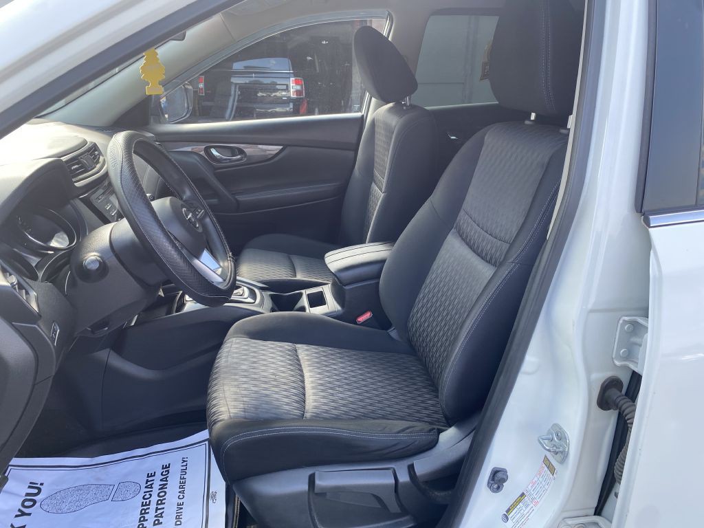 2017 Nissan Rogue Image 14
