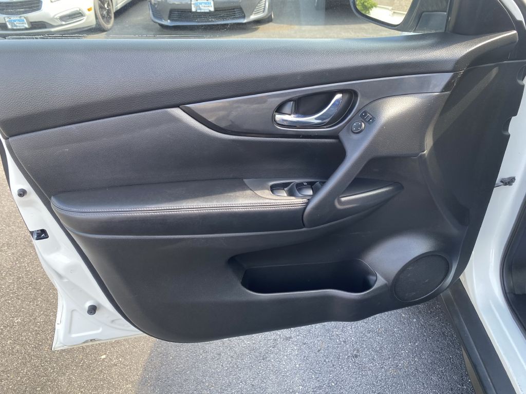 2017 Nissan Rogue Image 20
