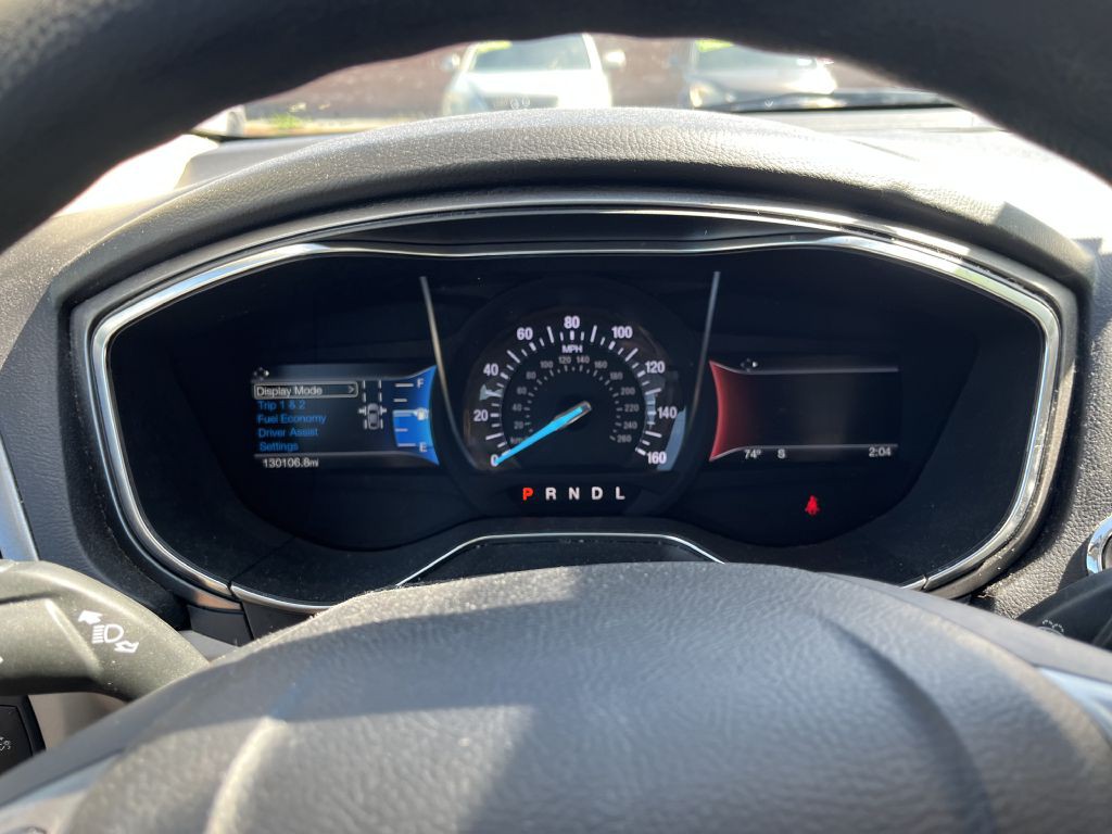 2017 Ford Fusion Image 12