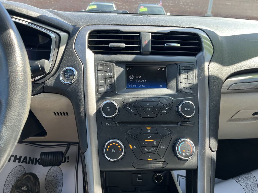 2017 Ford Fusion Image 13