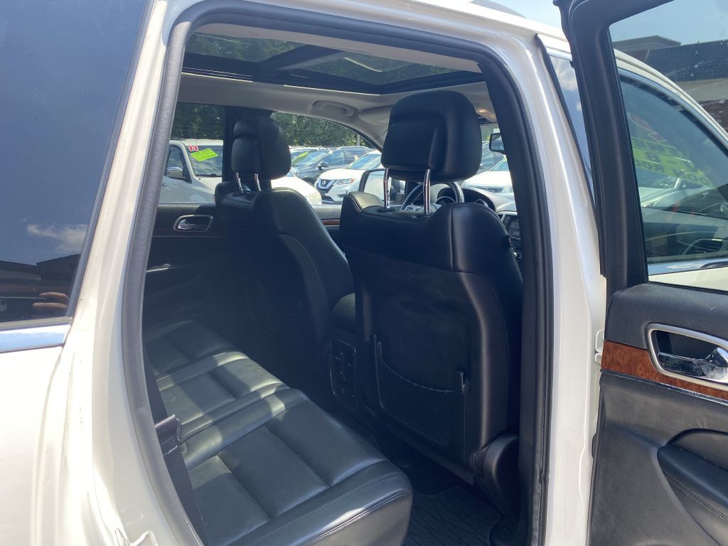 2012 Jeep Grand Cherokee Image 17