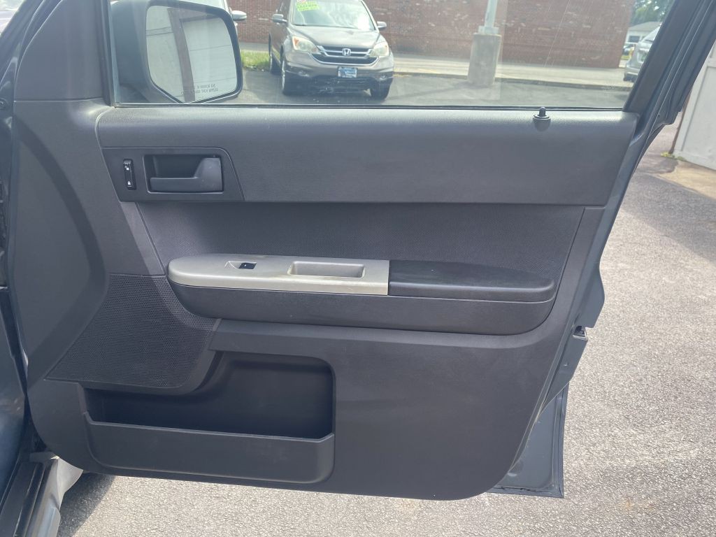 2008 Ford Escape Image 23