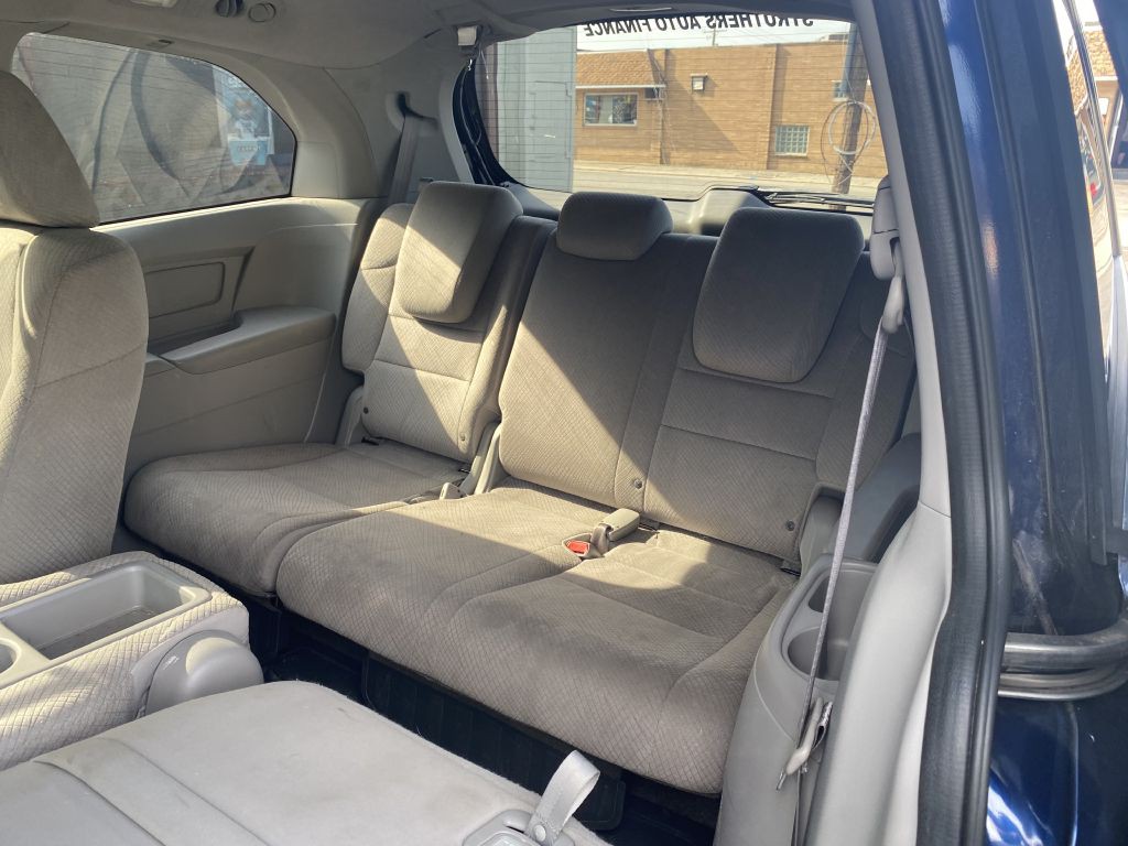 2015 Honda Odyssey Image 16