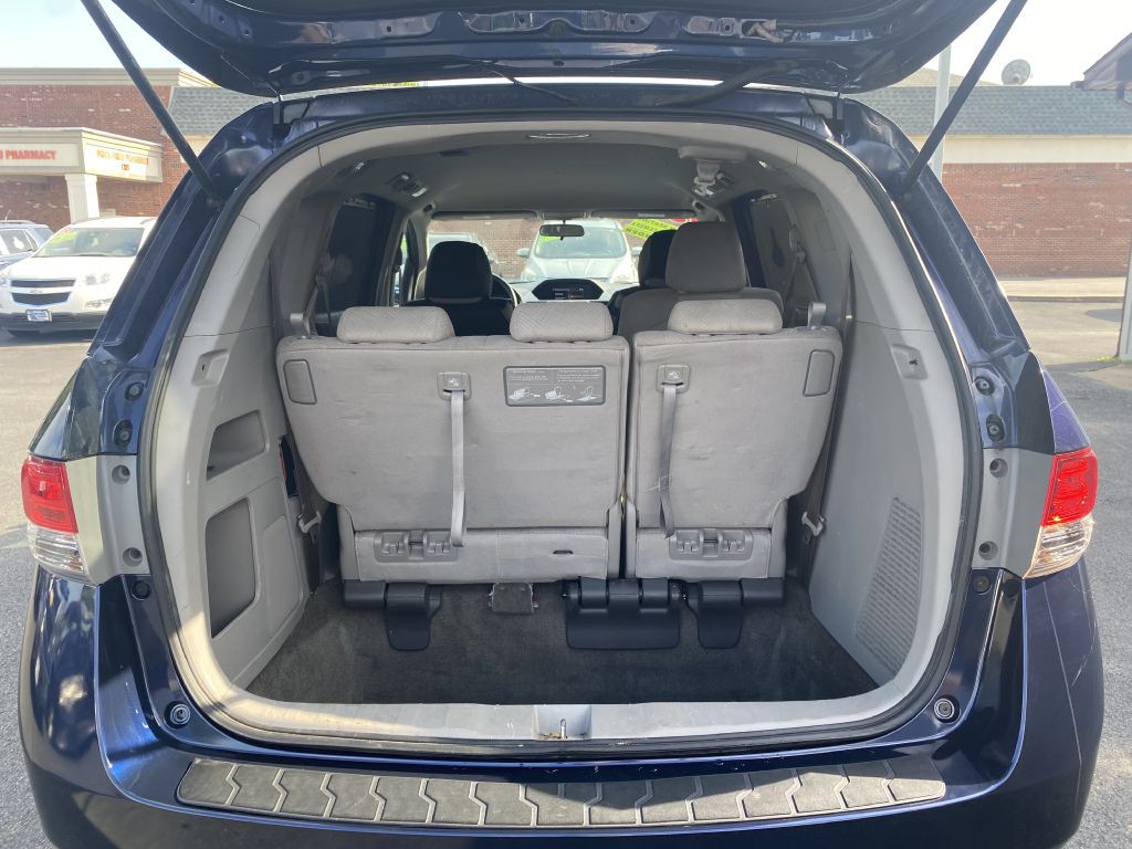 2015 Honda Odyssey Image 17