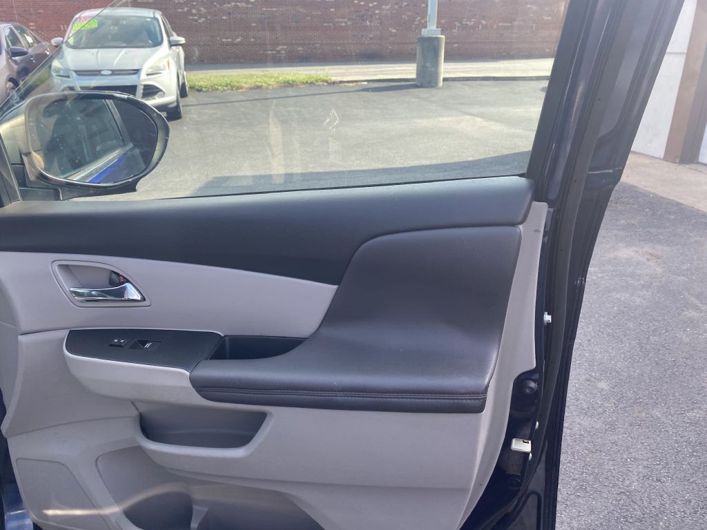 2015 Honda Odyssey Image 22