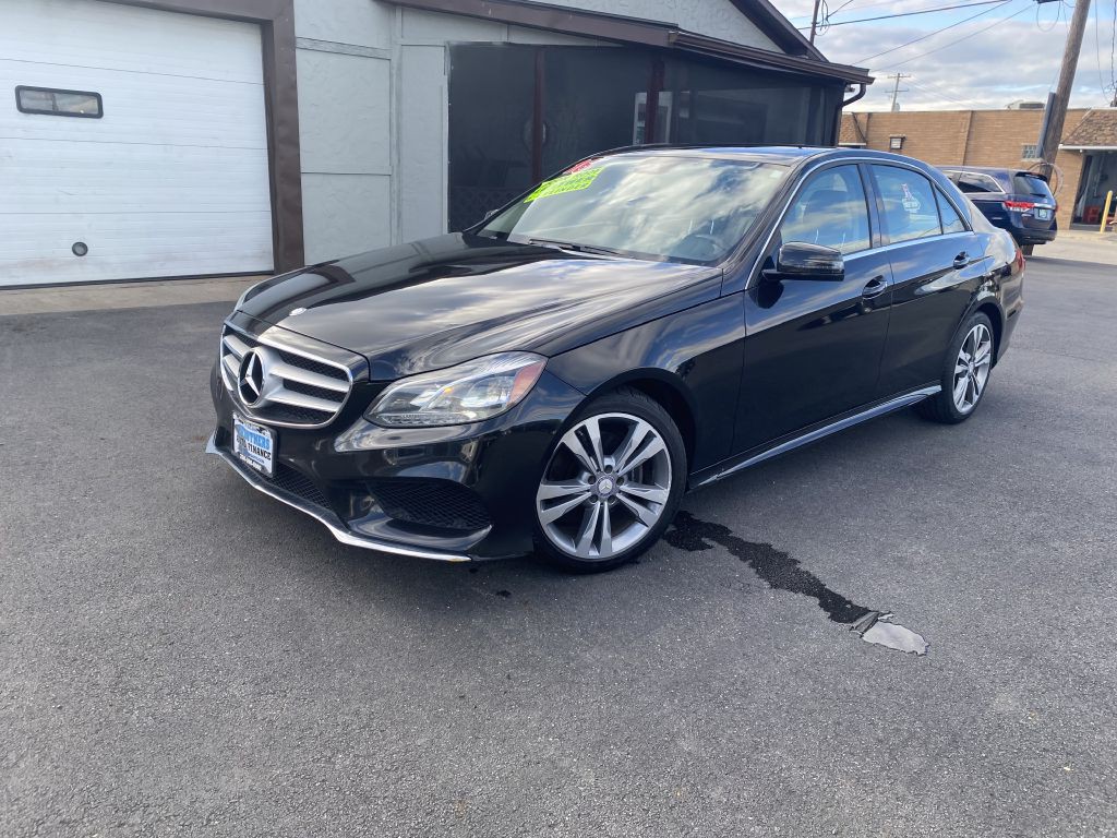 2016 Mercedes-Benz E-Class Image 1