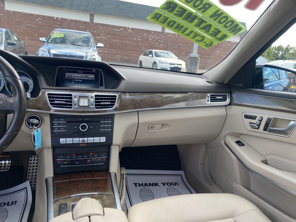 2016 Mercedes-Benz E-Class Image 11