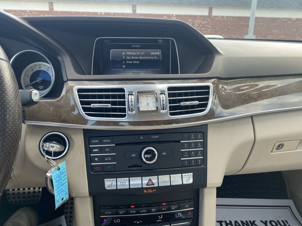 2016 Mercedes-Benz E-Class Image 13