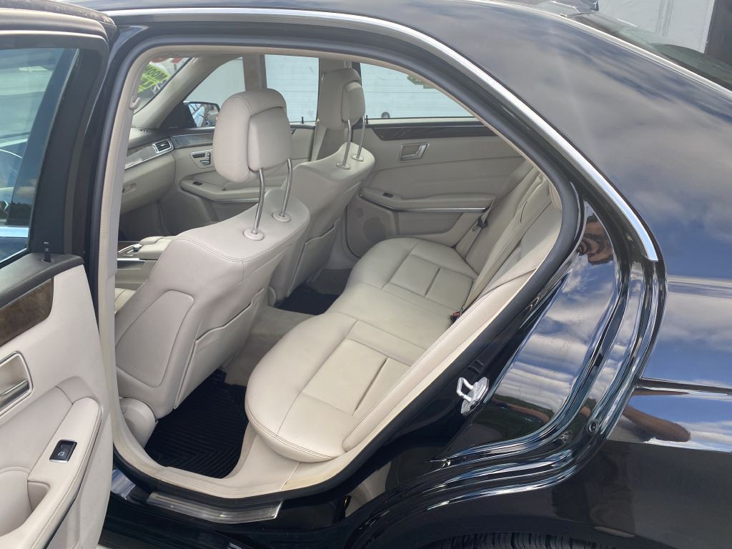 2016 Mercedes-Benz E-Class Image 15