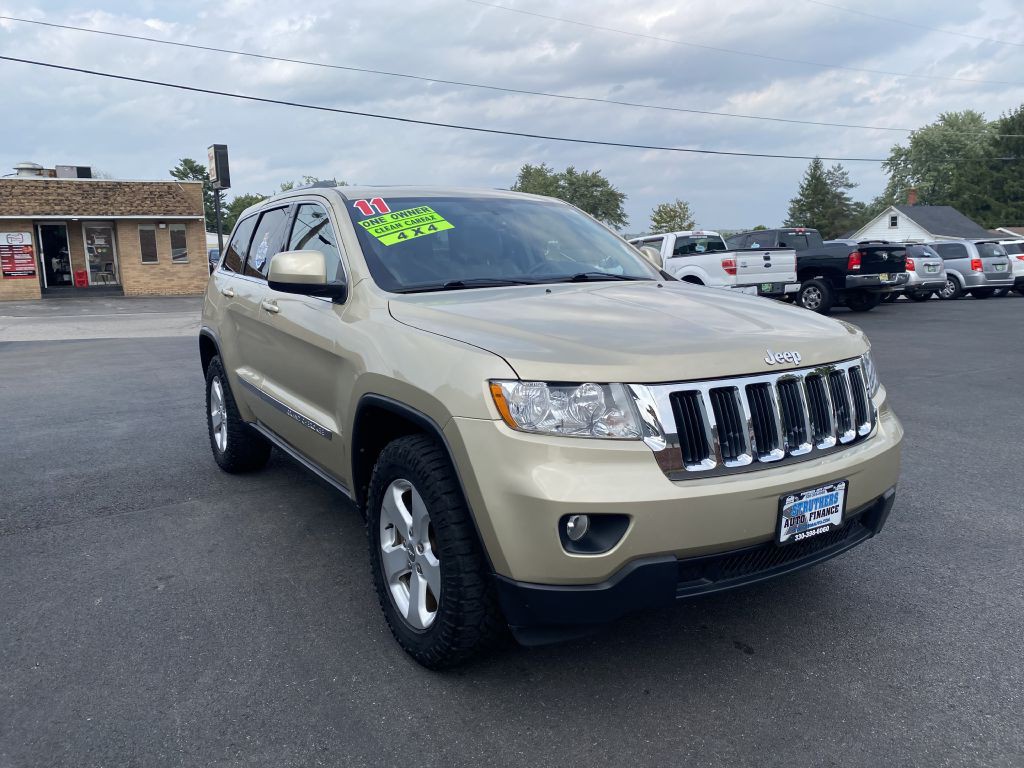 2011 Jeep Grand Cherokee Image 3
