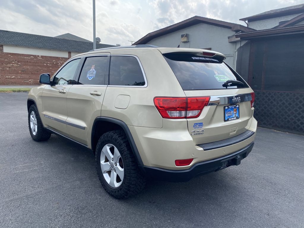 2011 Jeep Grand Cherokee Image 7
