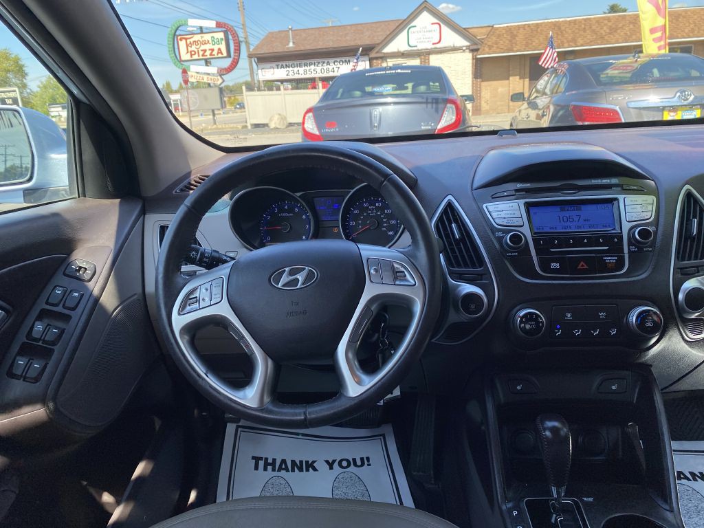 2013 Hyundai Tucson Image 10