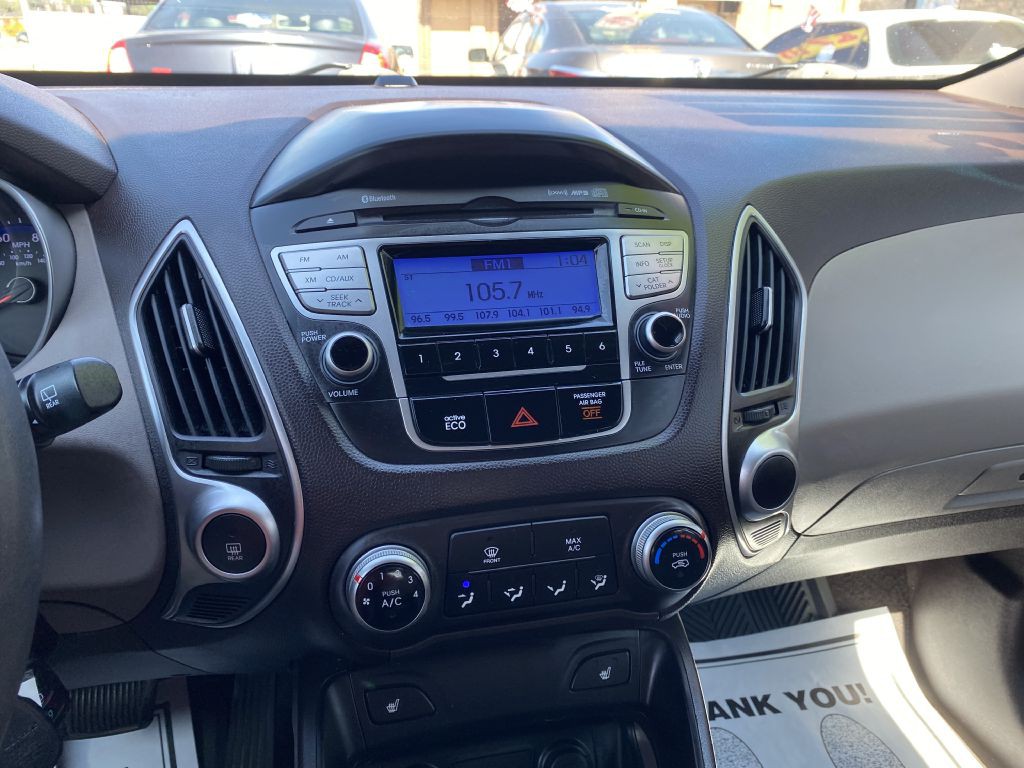 2013 Hyundai Tucson Image 13