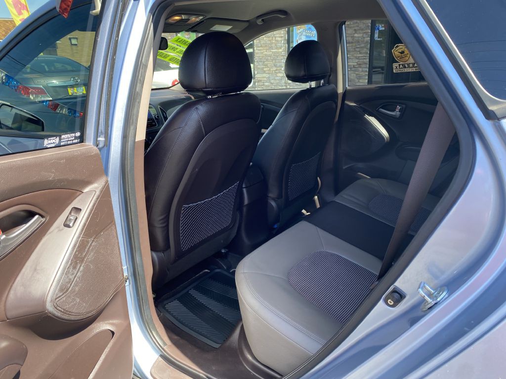 2013 Hyundai Tucson Image 15