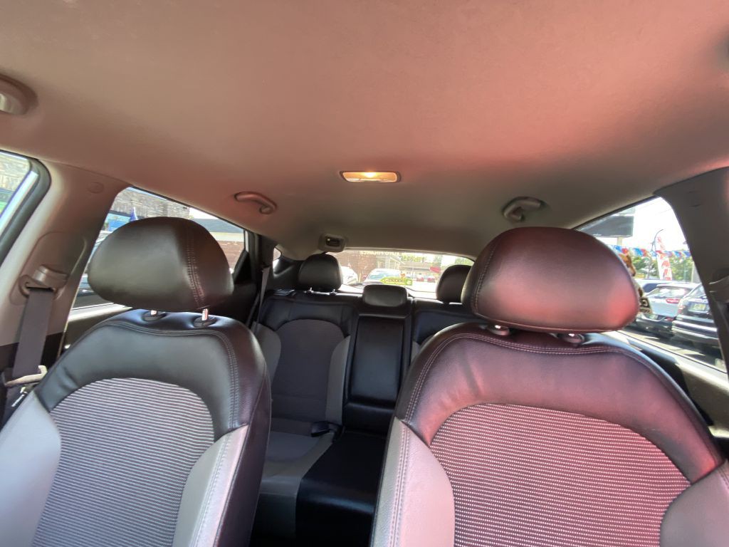 2013 Hyundai Tucson Image 23