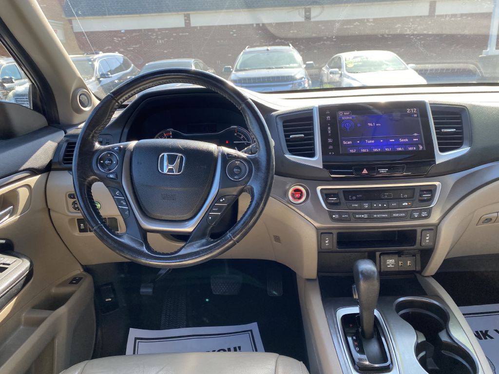 2017 Honda Pilot Image 10
