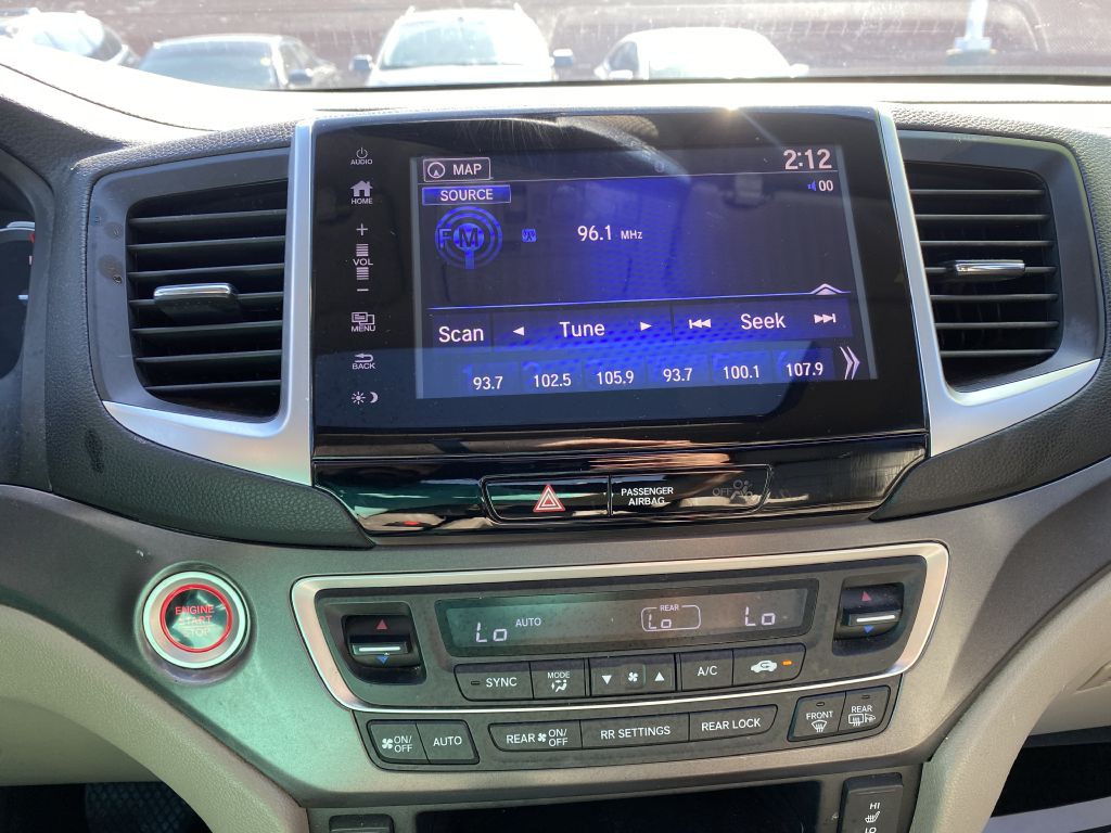 2017 Honda Pilot Image 13