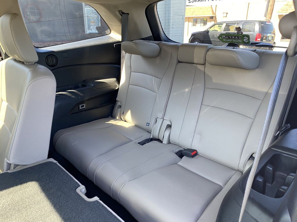 2017 Honda Pilot Image 16