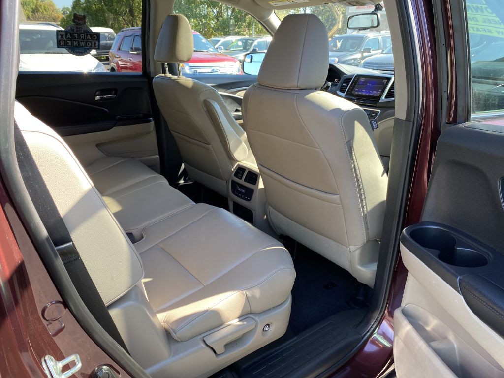 2017 Honda Pilot Image 18