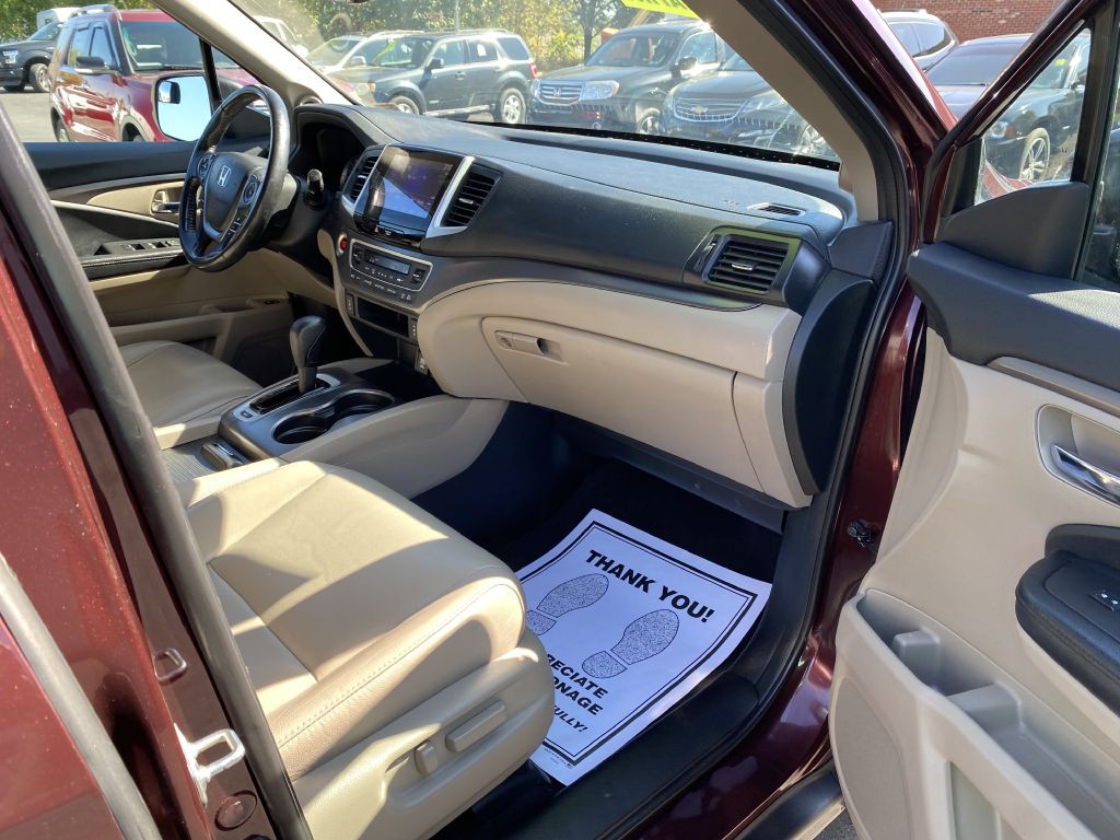 2017 Honda Pilot Image 19