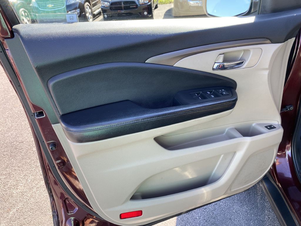 2017 Honda Pilot Image 21