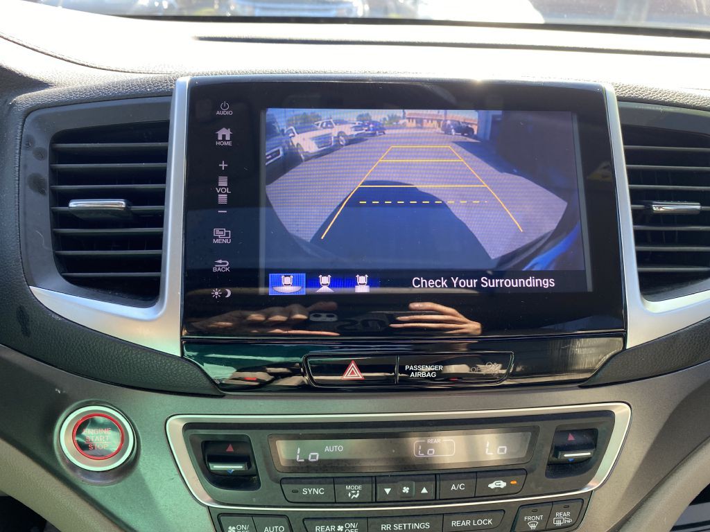 2017 Honda Pilot Image 28