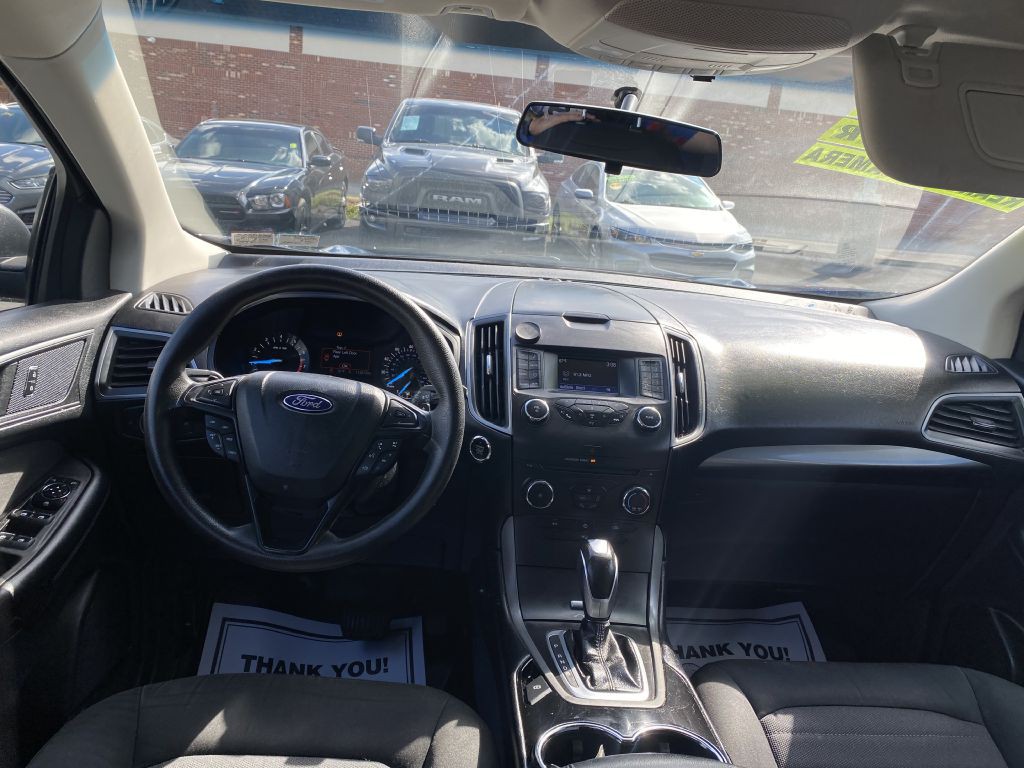 2016 Ford Edge Image 9