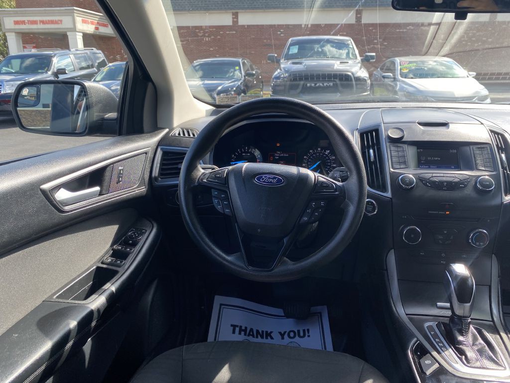 2016 Ford Edge Image 10