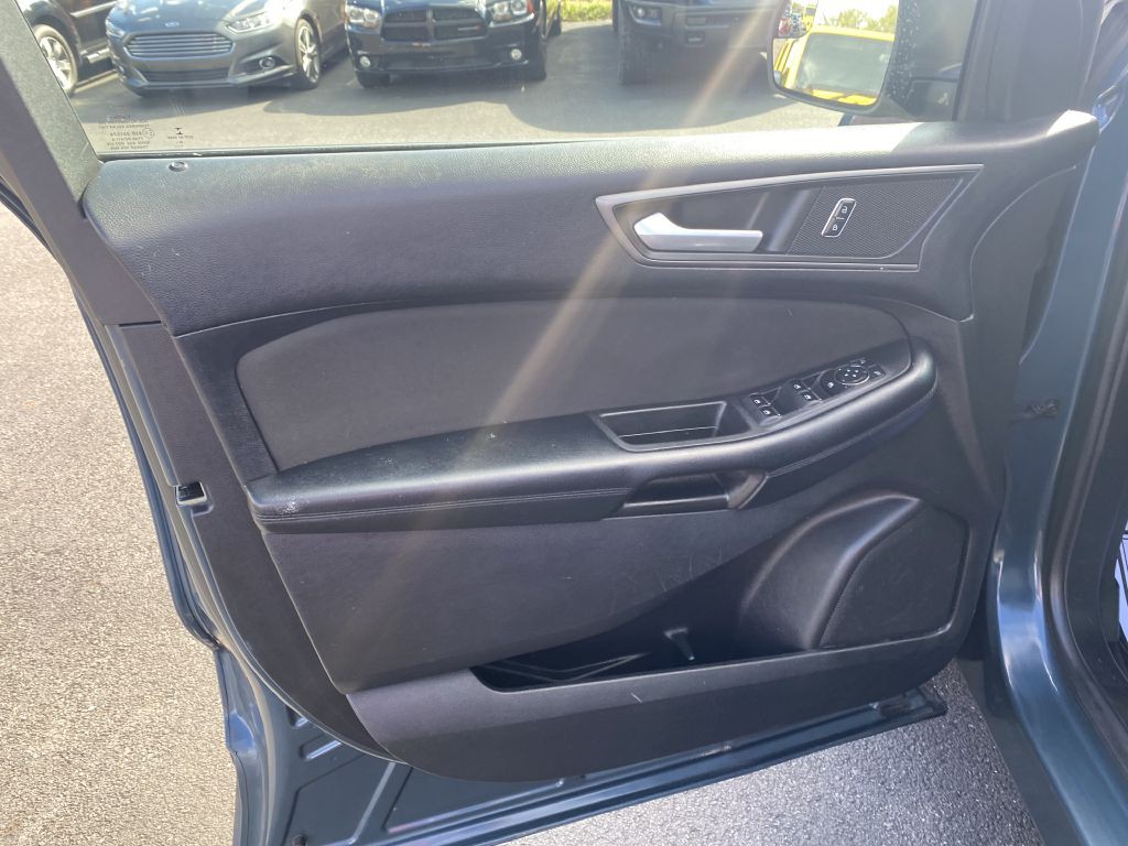 2016 Ford Edge Image 20