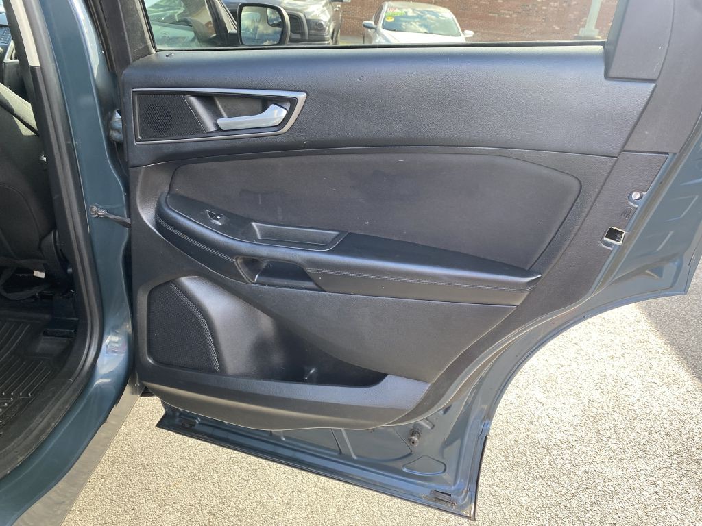 2016 Ford Edge Image 22