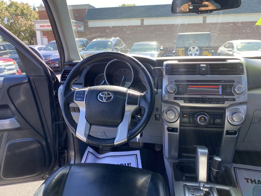 2011 Toyota 4Runner Image 10