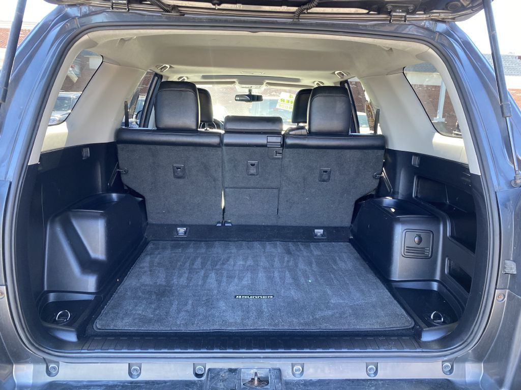 2011 Toyota 4Runner Image 16