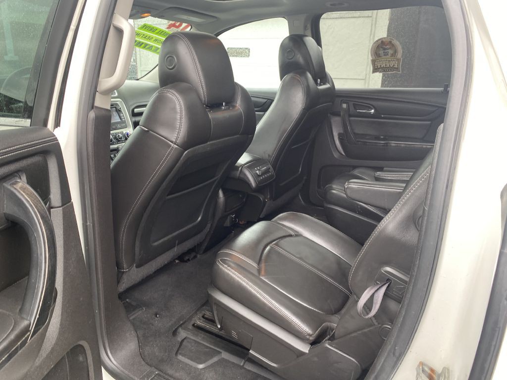 2014 GMC Acadia Image 15