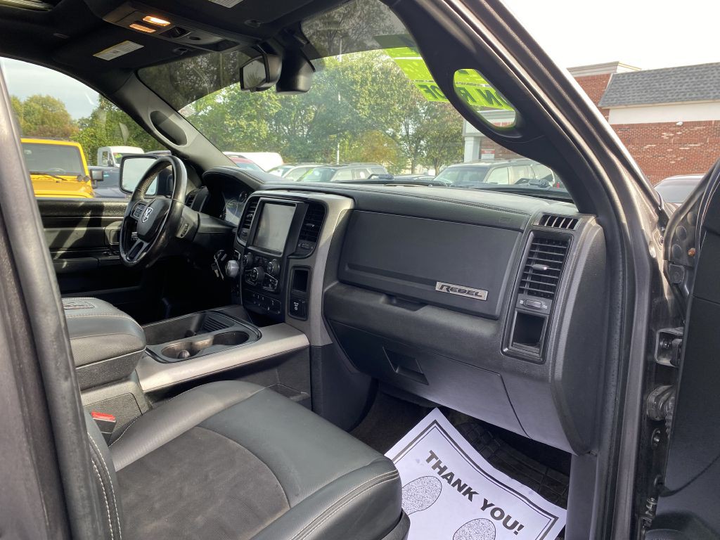 2017 RAM 1500 Image 17