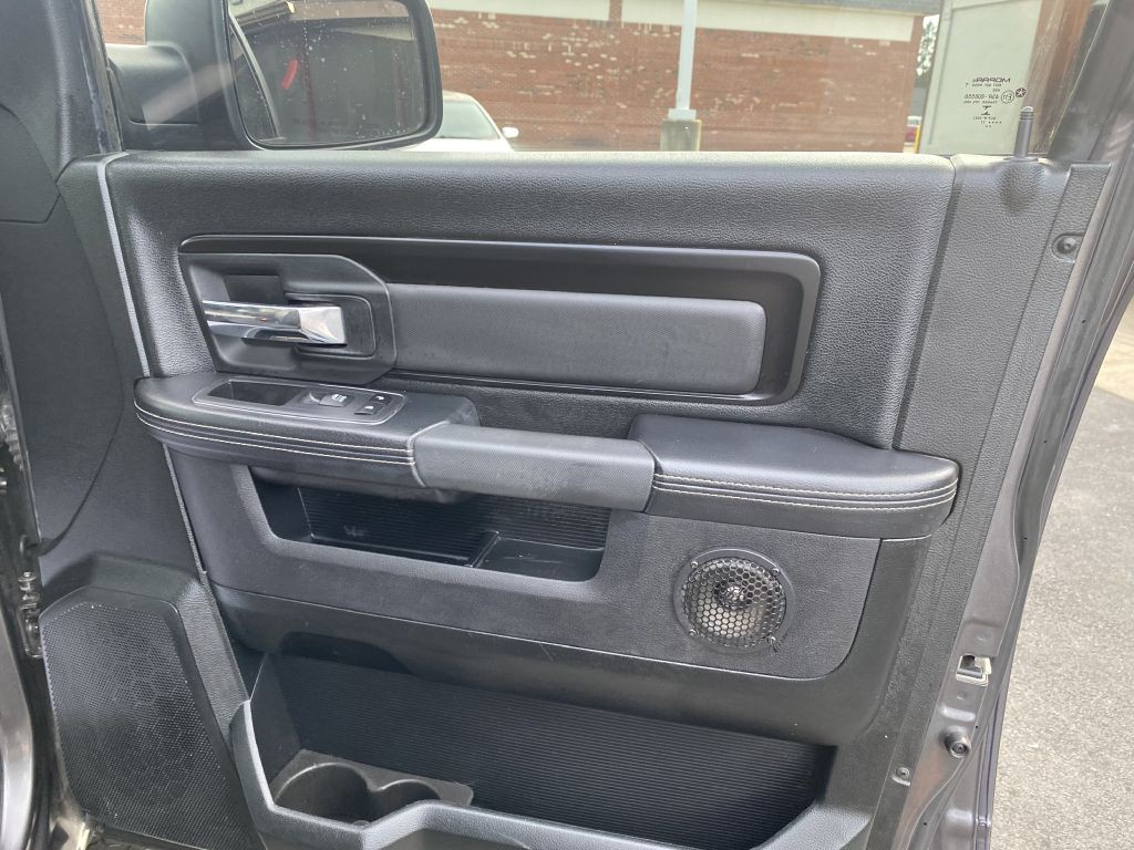 2017 RAM 1500 Image 22