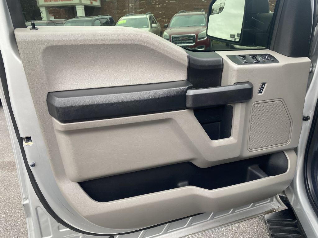 2017 Ford F-150 Image 19