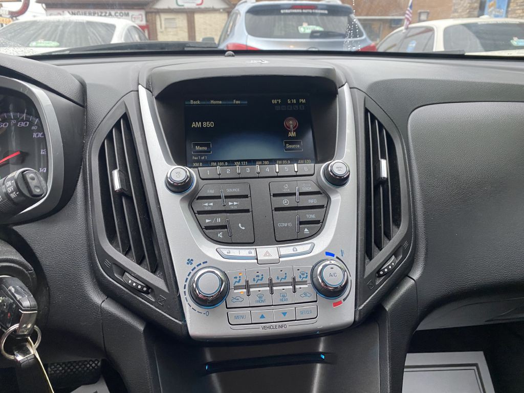 2013 Chevrolet Equinox Image 12