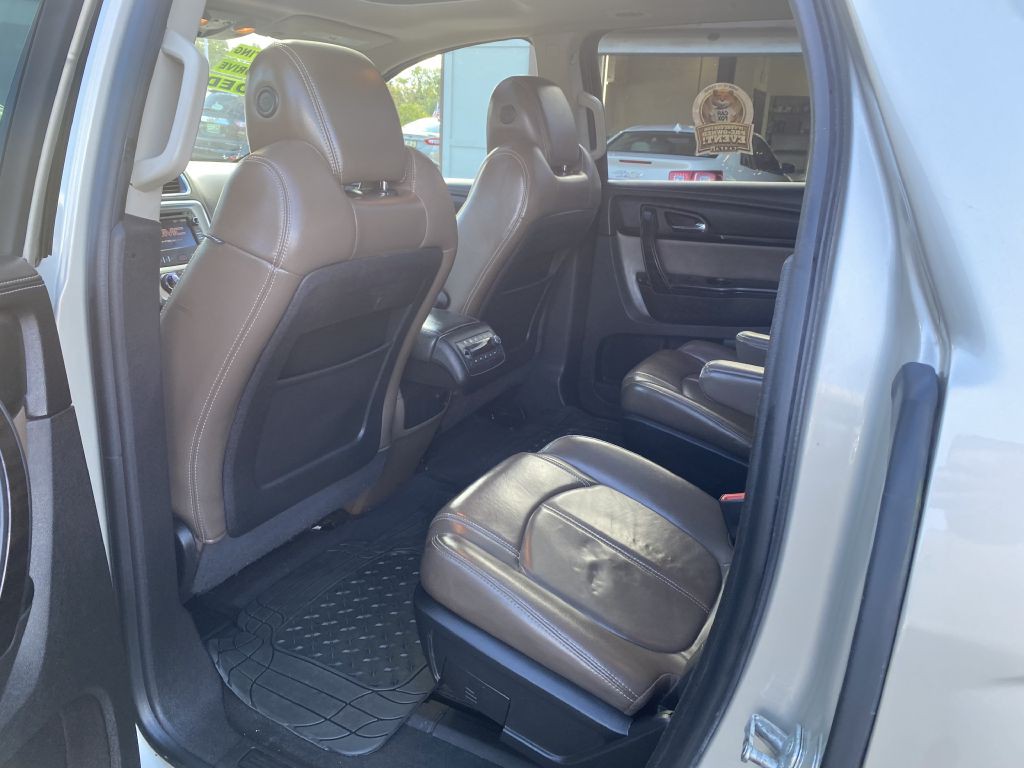 2013 GMC Acadia Image 15