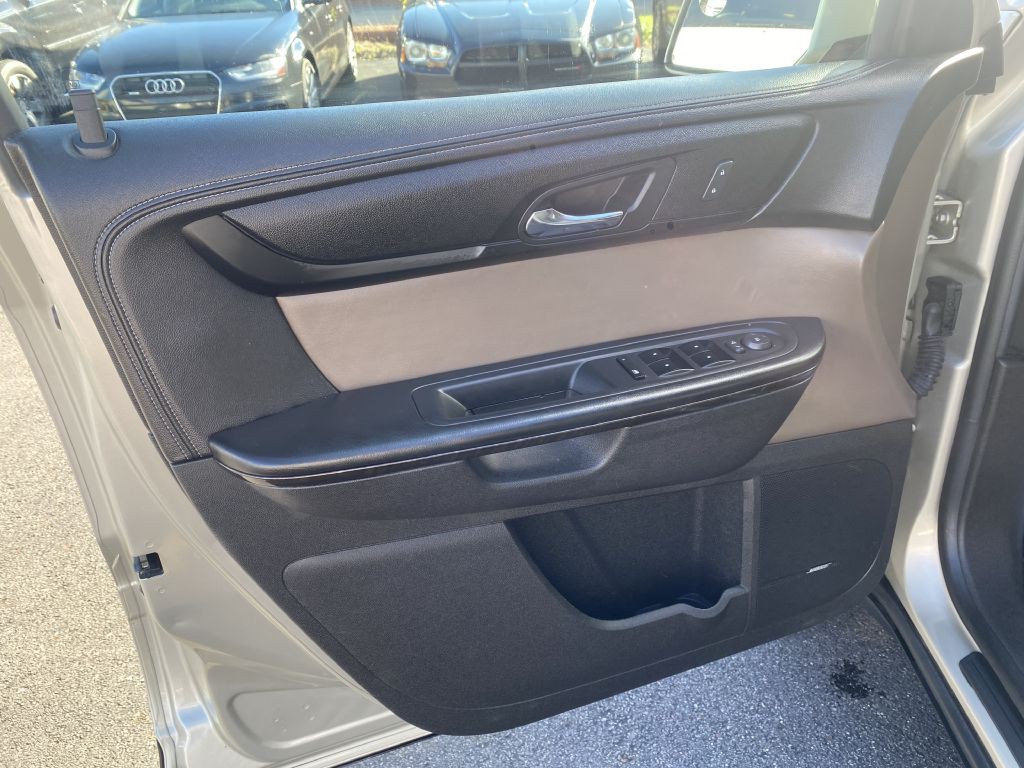 2013 GMC Acadia Image 21