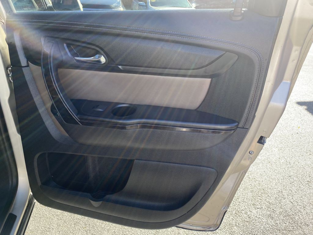 2013 GMC Acadia Image 23